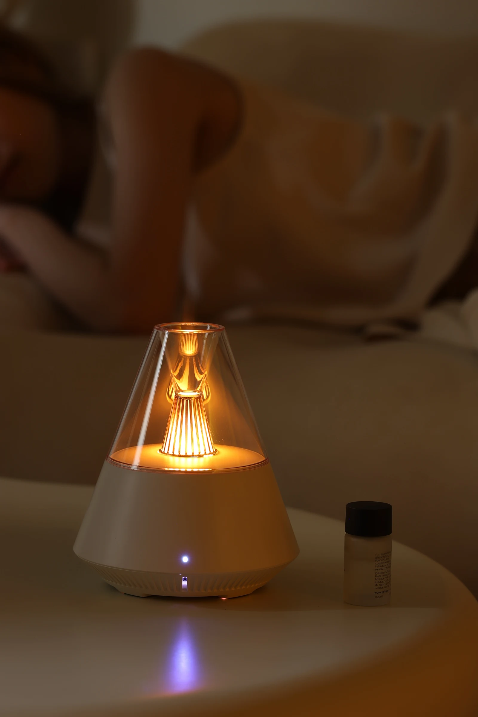 KinYiLO Essential Oil Diffuser, Modern Style Aroma Diffusers with Candle Light Remote Control, USB Powered 150ml Ultrasonic Cool image 3