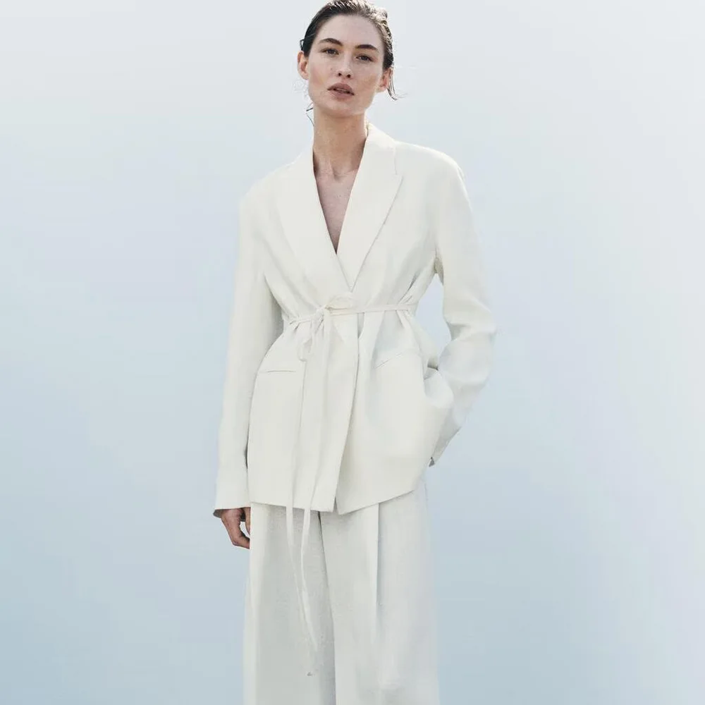 

2025 new women's casual and elegant design with European and American retro linen blend suit jacket&pants set
