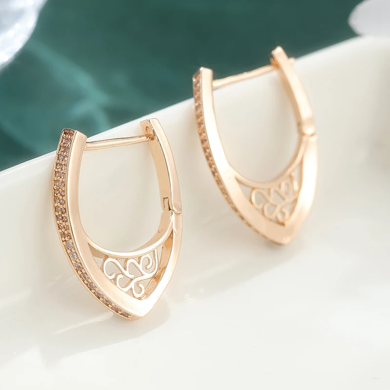 Trendige synthetische Zirkon-Tropfenohrringe mit hohler Schnitzerei, geometrisch, vergoldet, für Damen, Party, Bankett, Hochzeit, Schmuck