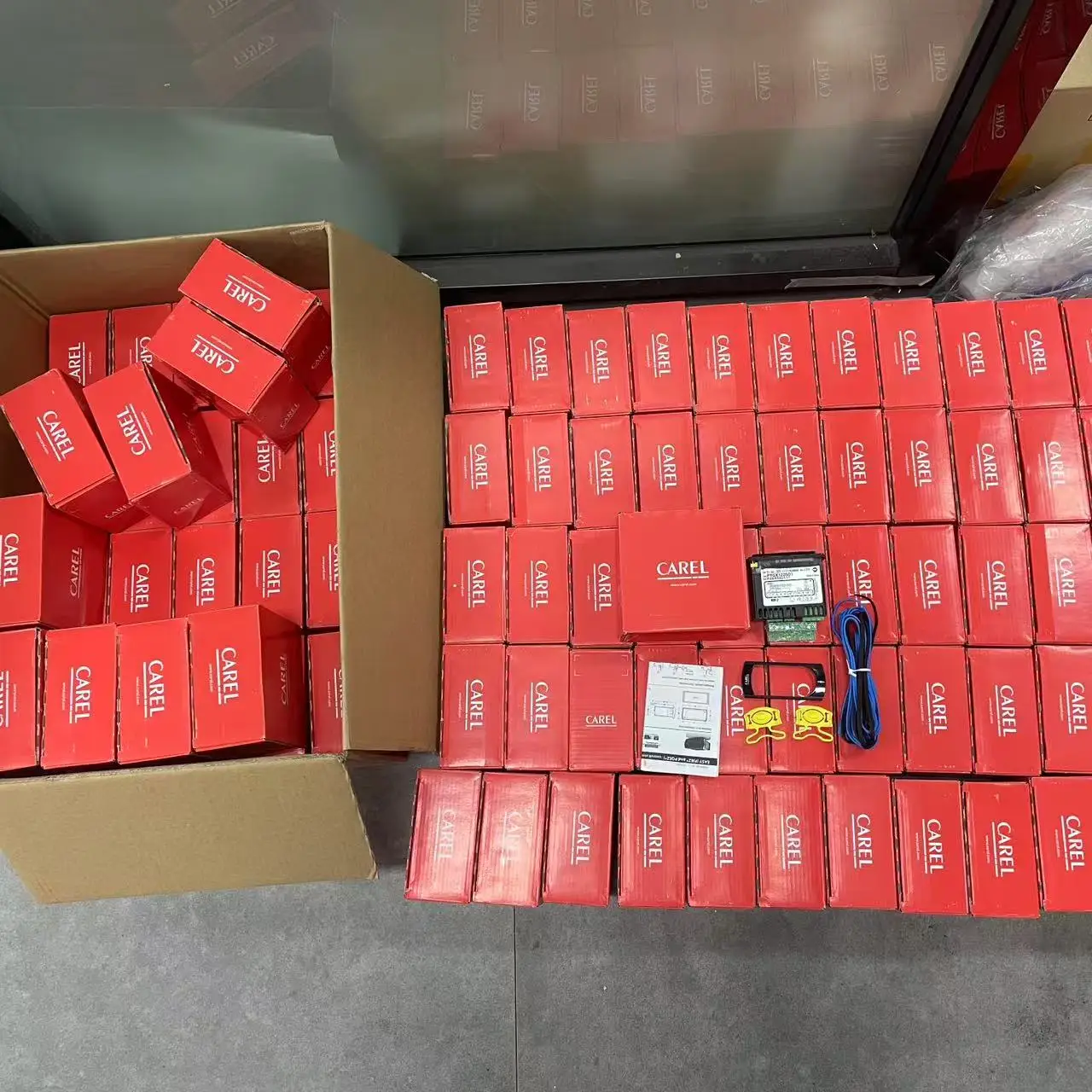 PJRIW0TT5K  PLD00GF700  PLD00GFP00  PLD00LF400 new in box temperature controller