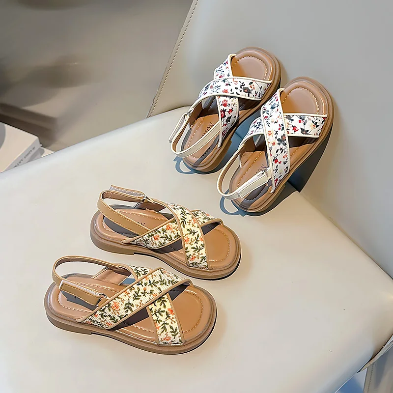 

Детские сандалии для девочек на плоской подошве с тканевым верхом, летние, нескользящие, модные, с цветовыми комбинациями, легкие, дышащие, повседневные туфли