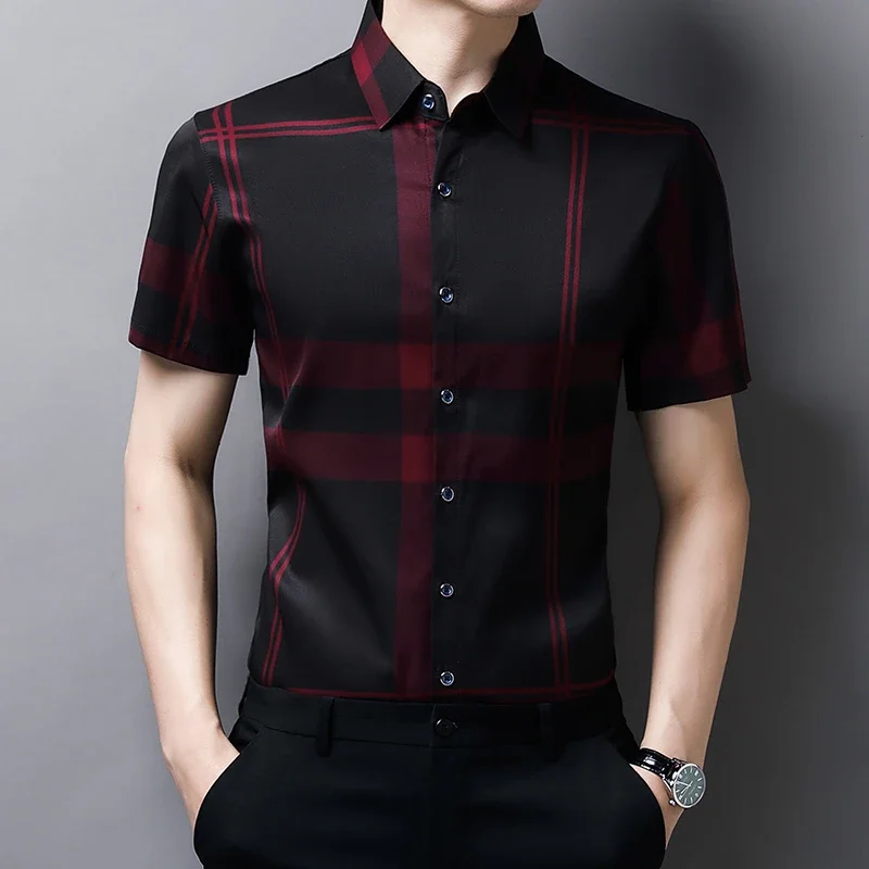 New Men\'s Business Casual Short Sleeved Shirt No Iron and Wrinkle Resistant Top