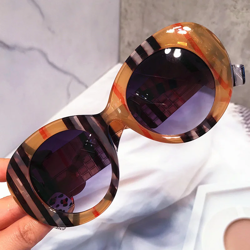 2023 New Vintage Colorful Stripes Round Sunglasses Women Men Brand Designer Fashion Big Sun Glasses Female Show Shades Oculos