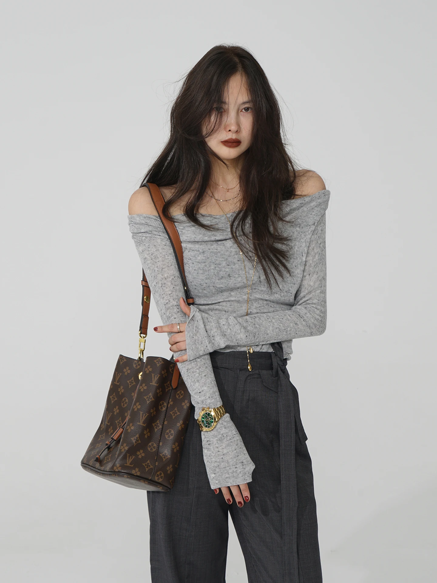 

Akimbo Korean Sle Tight Fit One oulder Tee Color Base Layer Knitted Sweater Women's Faion Commute Elastic Regular Length