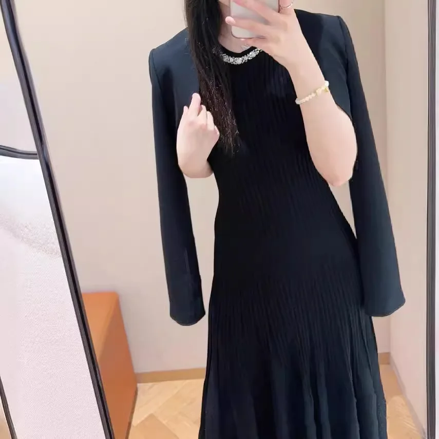 2024 Women Black Knitted Round Neck Dress Diamond French Style Grand Holiday Party Ladies Robe