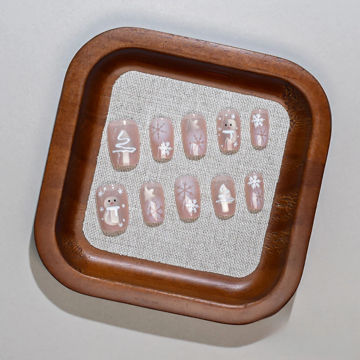 

10pcs Short Fake Nails Art Wearable Cartoon Cute Snowman White Square Press On Nails Tips Snowflake Design False Nail Tips