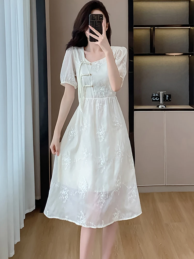 2024 New White Embroidery Floral Luxury Long Dress Gown Women Short Sleeve Square Collar Chic Drress Summer Korean Elegant Dress