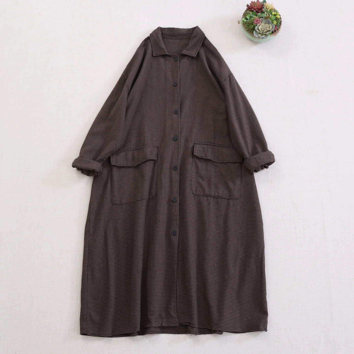 日本の森ガールヴィンテージチェック柄起毛コットンシャツドレス女性秋ターンダウンカラー長袖シングルブレストアウター