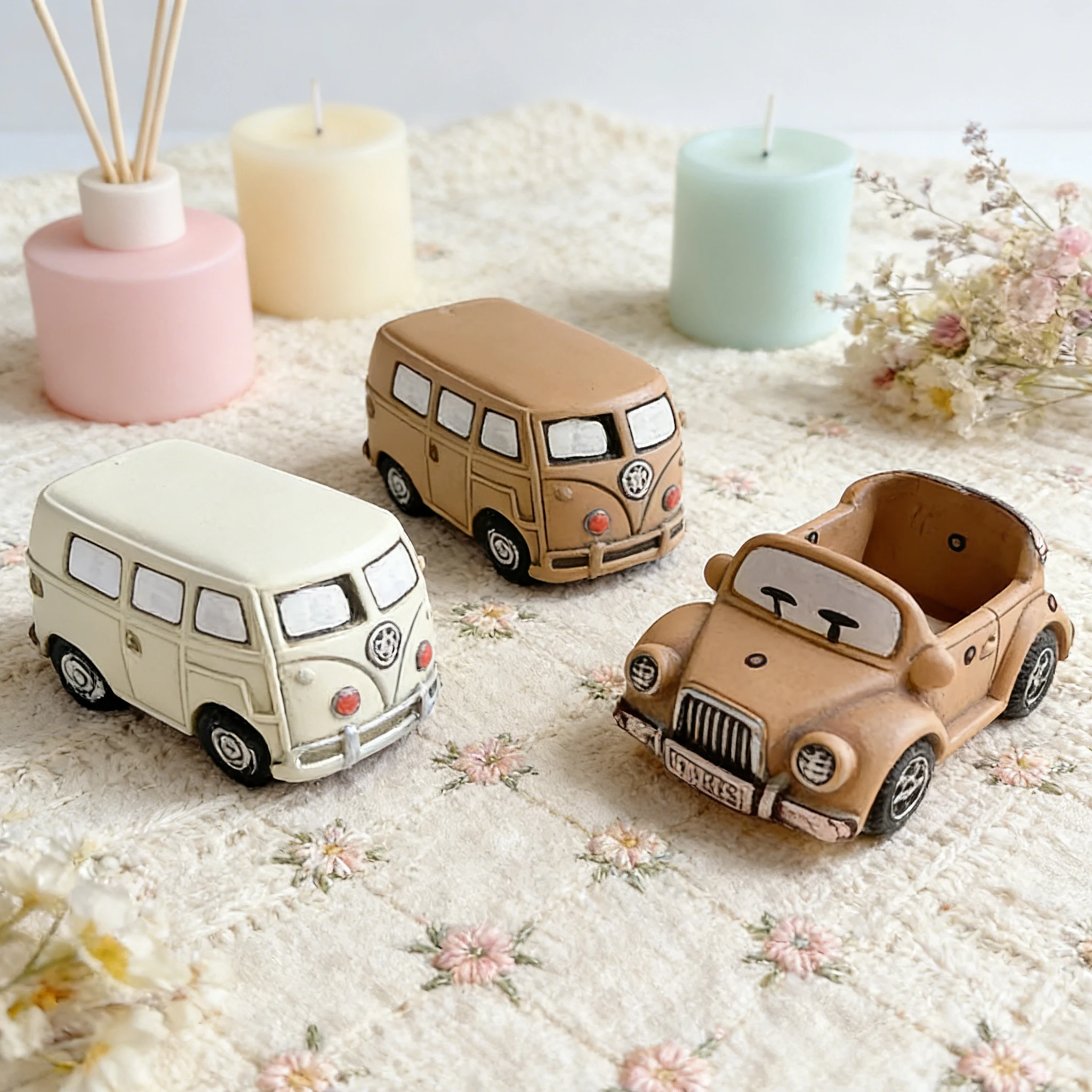 Mini Car Silicone Candle Mold 3D Classic Car Art Resin Plaster Crystal Cement Mold DIY Chocolate Cake Molds Home Decoration Gift