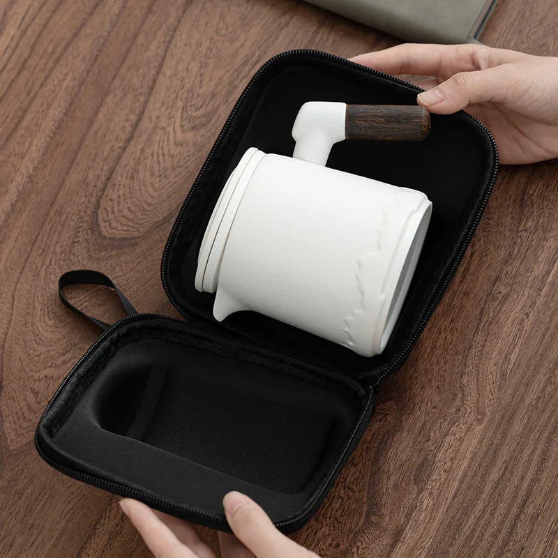 Conjunto de chá para viagem ao ar livre, bolsa de armazenamento portátil, uma panela, quatro xícaras, equipamento especial portátil para beber chá ao ar livre, copo expresso