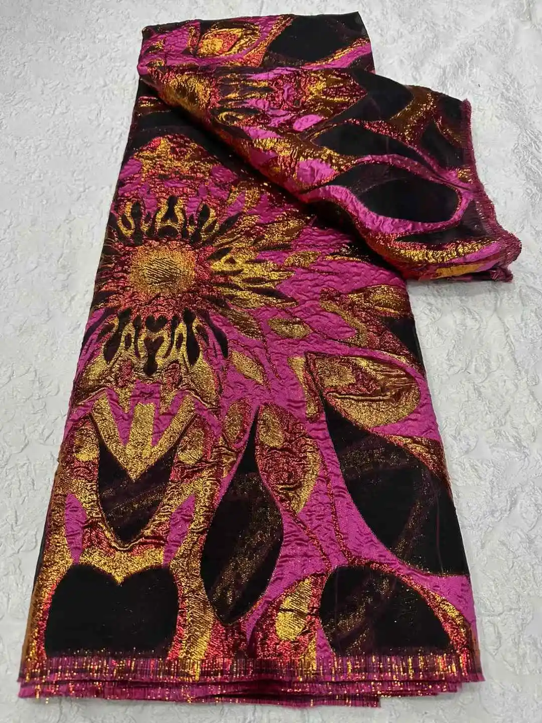 

Luxury 2025 Nigerian Floral Damask Tissu Fabric African Embroidery Brocade Jacquard Lace High Quality For Wedding Dress