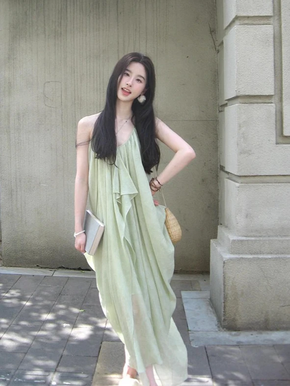 

2026 New Fashion Vacation Style Backless Halter Maxi Dress Green Sleeveless Flowy Long Dress Fashion Beach Wear for Women Ladies