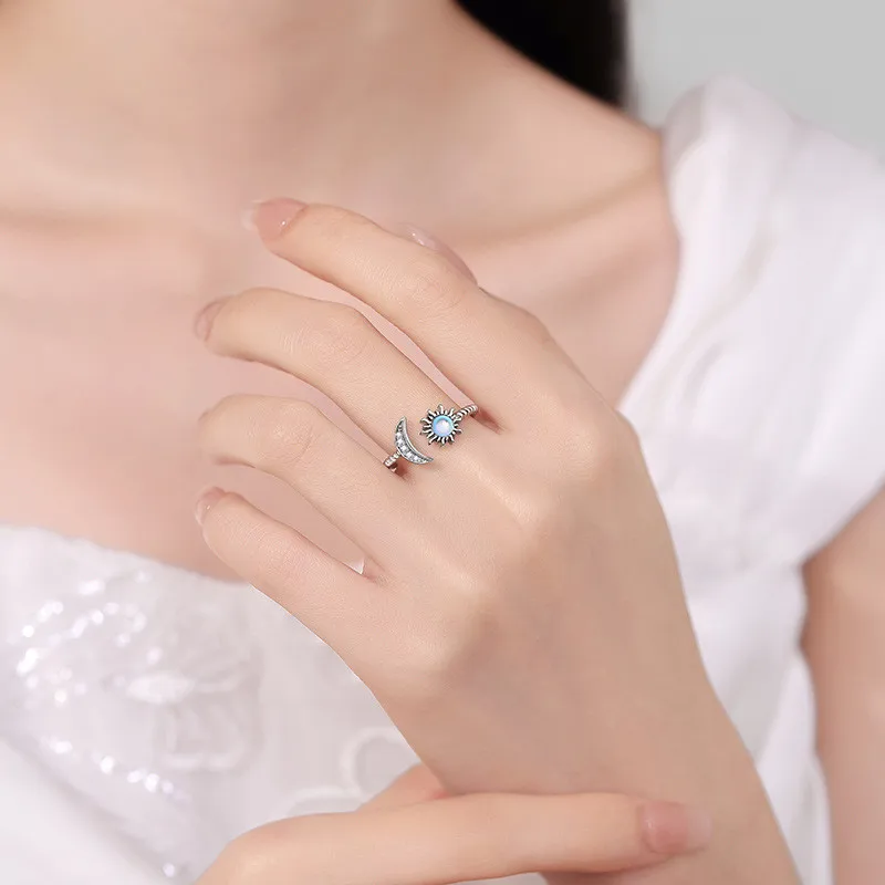 Blue Crystal Sun Ring for Women Sweet Zircon Moon Knuckle Jewelry Girls Romantic Valentine's Day Rings Gifts Accessories