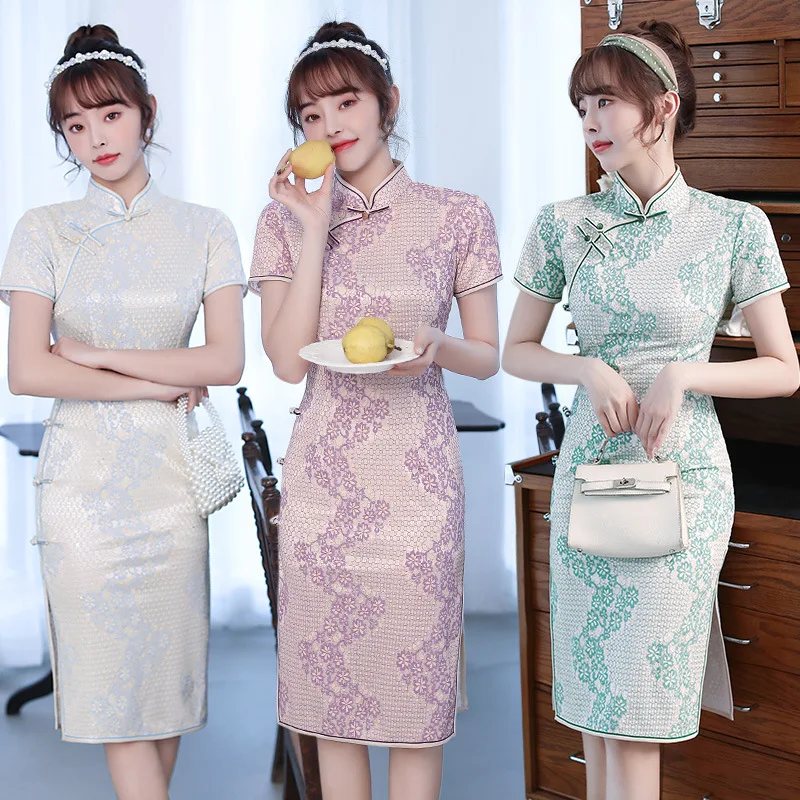 

Chinese Traditional Lady Embroidery Qipao Social Etiquette Lady Dress Female Catwalk Short Sleeve Sexy Cheongsam