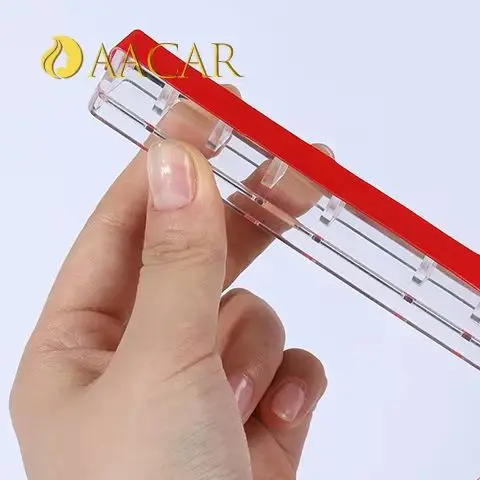 PS حامل عرض ممارسة الأظافر الشفاف، حامل ممارسة الطرف الصناعي، قاعدة كريستالية، حامل متكامل لممارسة الأظافر في صالونات التجميل