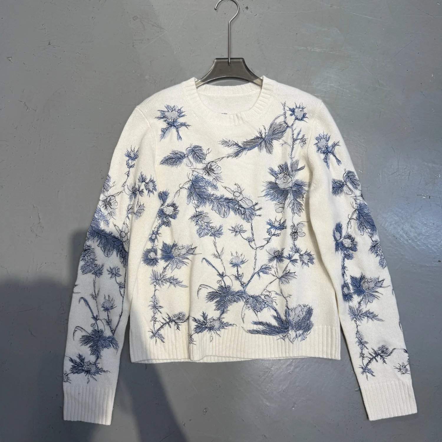 

Осень/зима 2026, изысканный вышитый шерстяной кашемировый пуловер, свитер для женщин