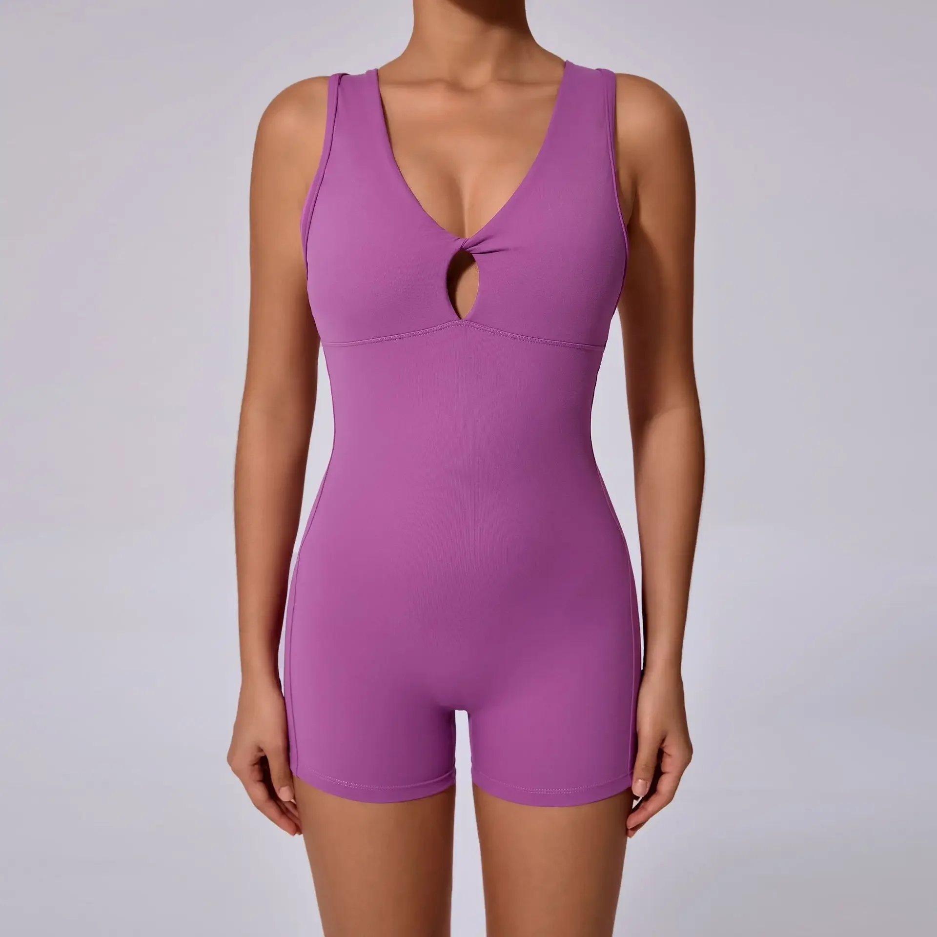 

VEQKING Beauty Back Женский комбинезон для йоги, спортивный костюм для поднятия бедер, встроенные подушечки, комплект шорт для тренажерного зала и фитнеса, боди для тренировок