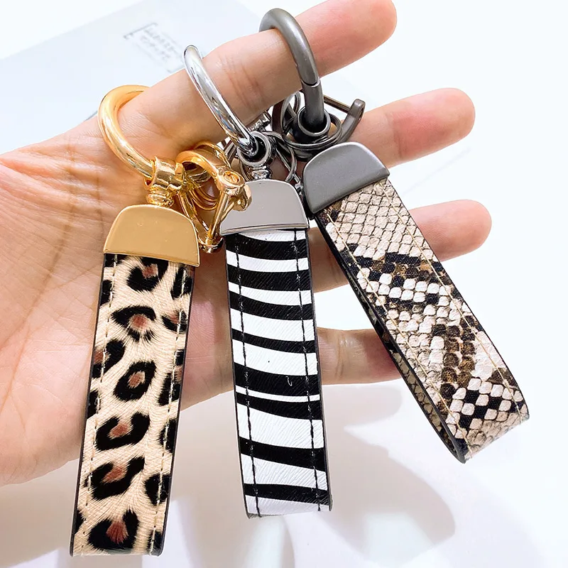 New zebra print leopard snake car keychain multifunctional key chain pendant creative personality simple decorative accessories