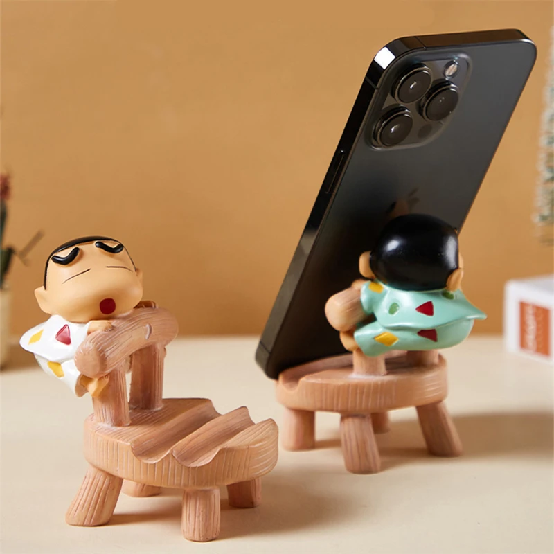 Figura de Anime Crayon Shin Chan de 9cm, soporte para teléfono Kawaii, accesorios, figura de acción de dibujos animados, modelo de juguete de PVC, muñeca decorativa de escritorio