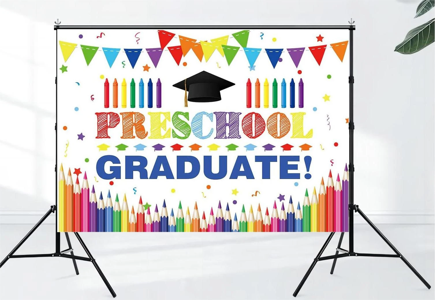 Background Photography of Children's Preschool Graduates School Ball Party Kindergarten Congratulations on Graduation Ceremony