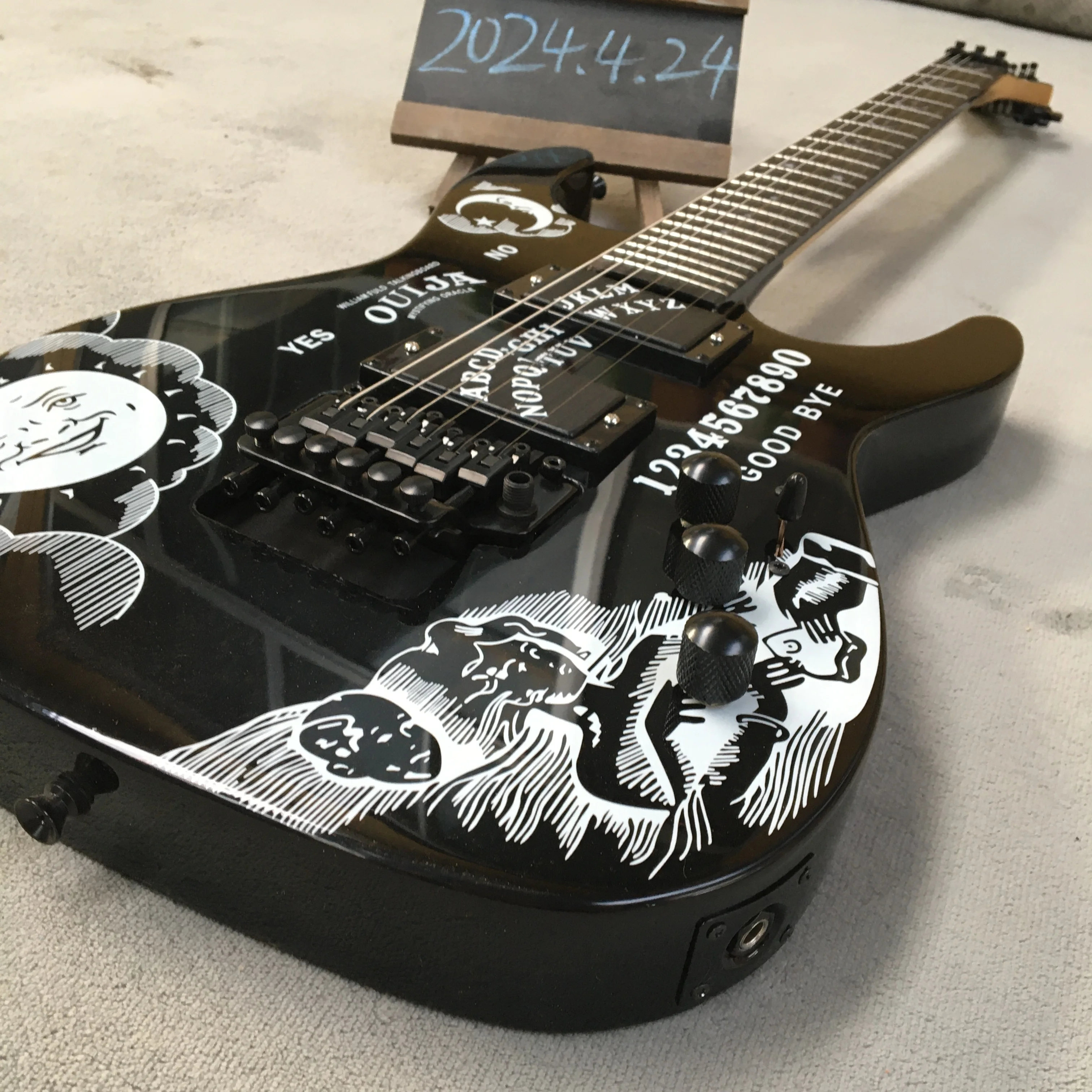 Personalizado Kirk Hammett assinatura guitarra elétrica, reverter Headstock, Floyd Rose Tremolo, travamento porca, guitarra, boa qualidade, venda quente