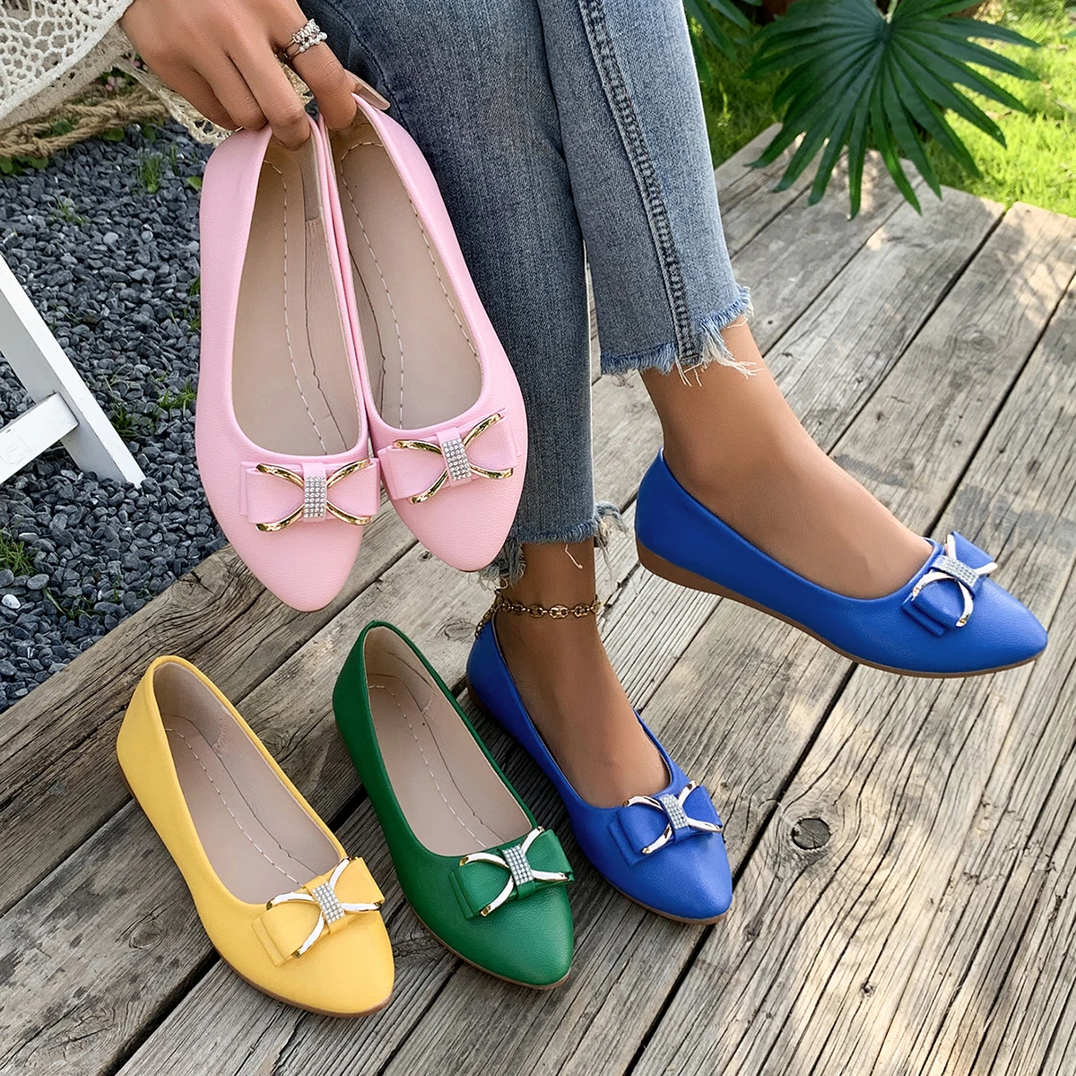 Women Flats Shoes Comfortable Designer Sneakers Women Ballets Metal Buckle Bow Flat Loafers Fashion Mary Jane Shoes for Women