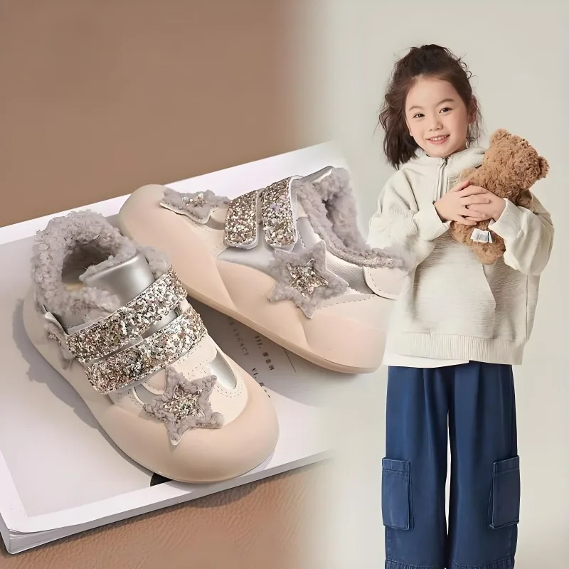 

Children's Shoes Korean Version of Lamb Wool Girls Cotton Shoes Velvet Warm Bag Head Anti-kick Star Velcro Fluffy Shoes Tide