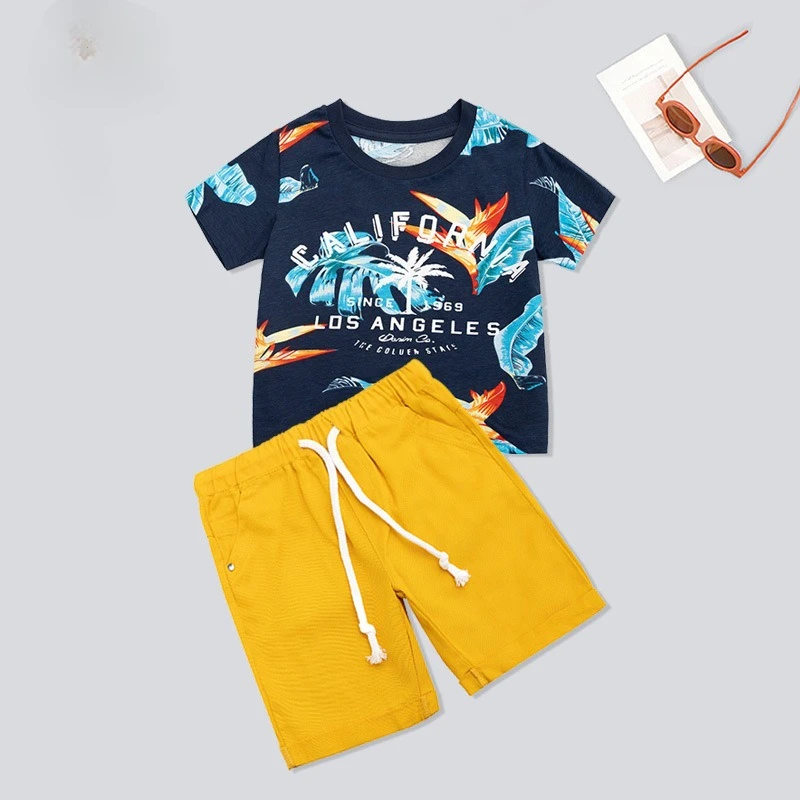 

Boy Clothes Beach Pants 2025 Summer Short Sleeved Set Print Fashionable Top Designer Clothes