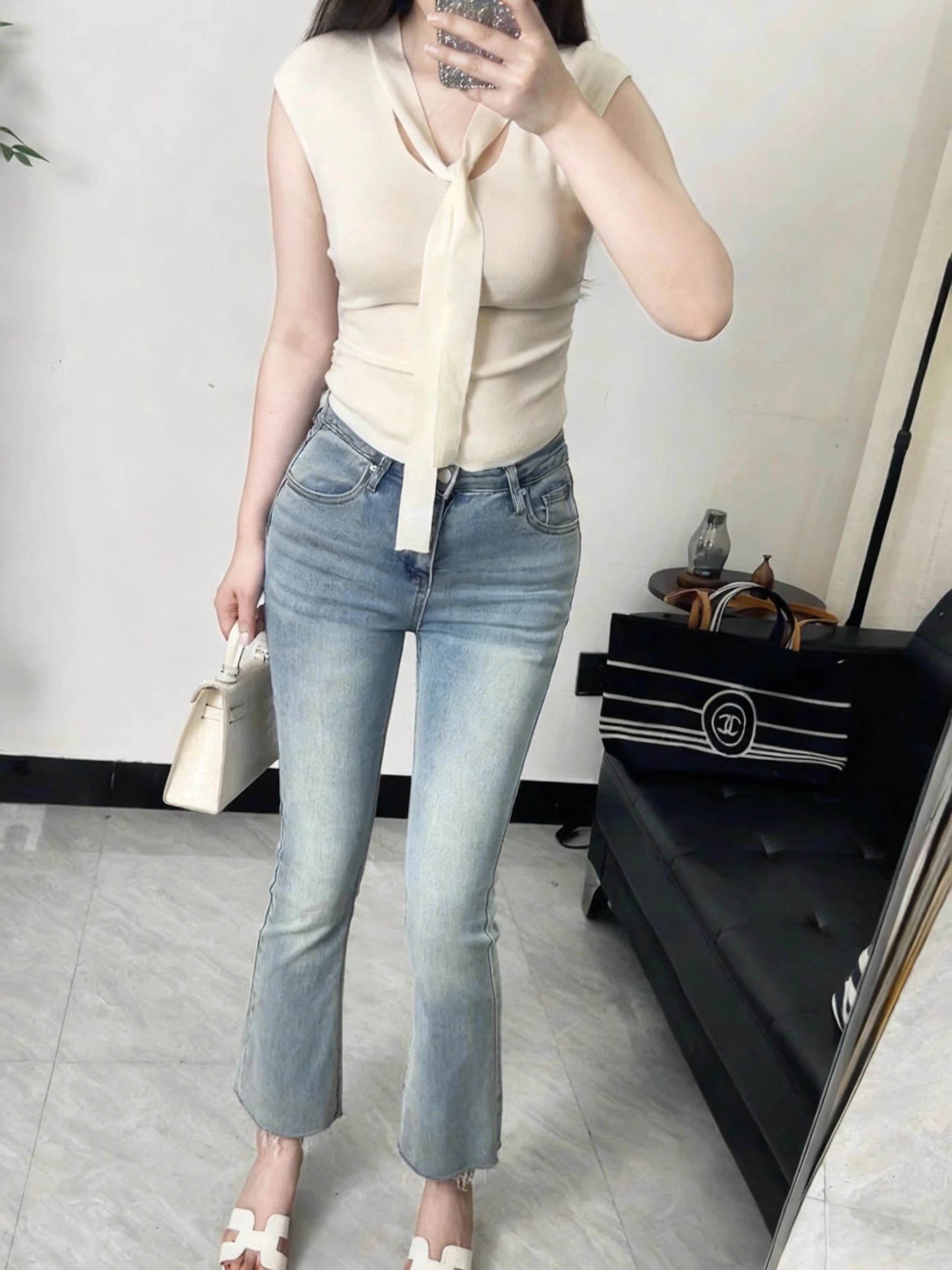 

Soft Cotton Stretch Denim High Waist Cleanfit Ladies Jeans Bell Bot Nine Inch Micro Flared Pants Slimming Leg Appearance