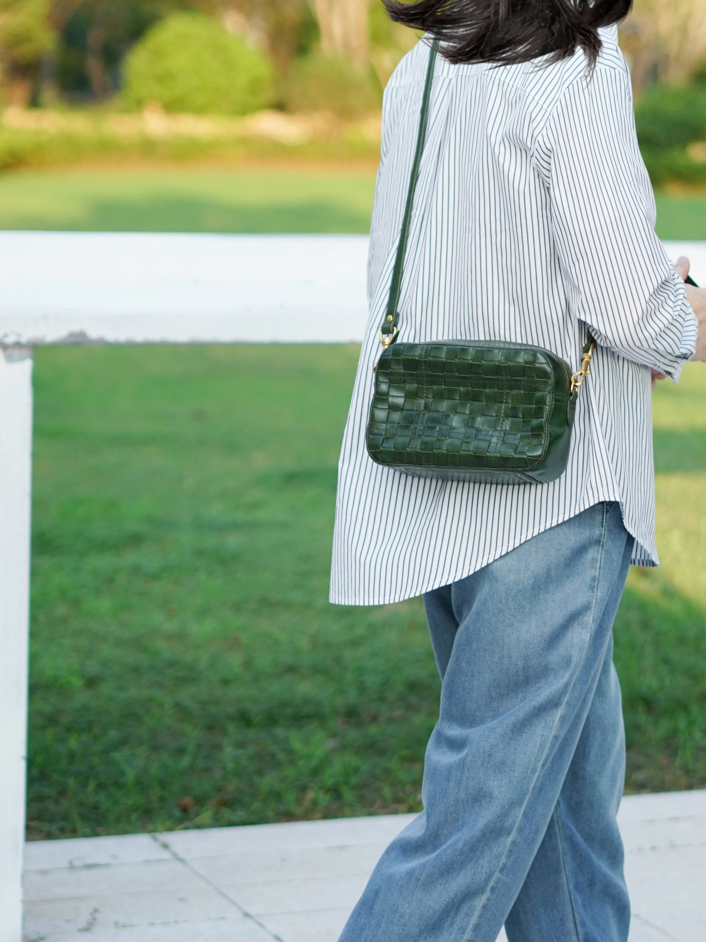 

PNDME vintage handmade genuine leather woven women's messenger bag outdoor casual luxury real cow leather ladies shoulder bag