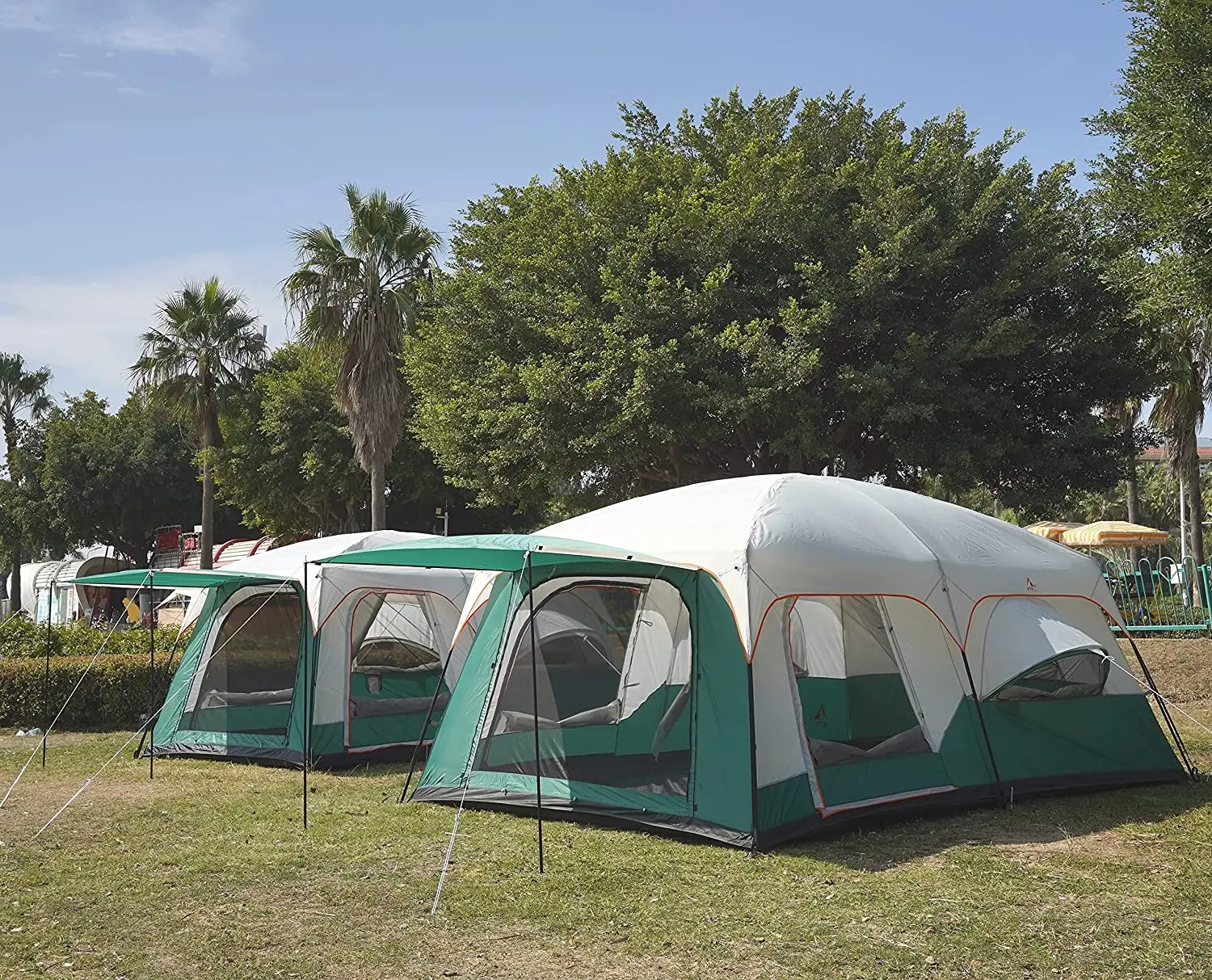 Dos habitaciones y una sala al aire libre para 8 personas Tienda de campaña familiar con cabina grande al aire libre de alta calidad