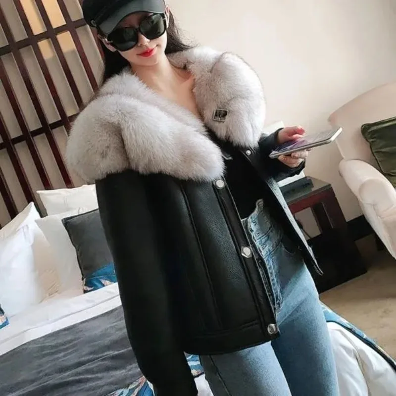 Fur One Leather Jacket New Winter Simulation Fox Fur Jacket Women Short Overcoat Loose Large Fur Collar Warm Motorcycle Clothing