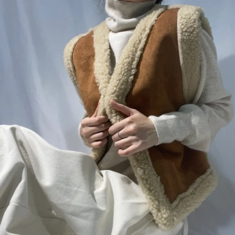 

Women's ort Vest Autumn Winter Faionable Splicing Fake Lamb Fur Suede Velvet Double-Sided Wear Straight Tube Sle