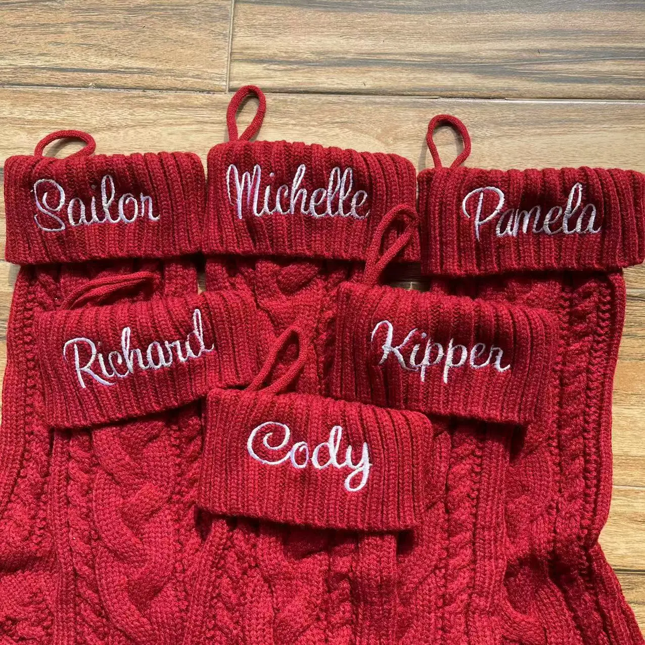 

Custom Gepersonaliseerde Geborduurde Kerstsok Met Naam, Familie Monogram Kousen Vakantie Decor Geschenken