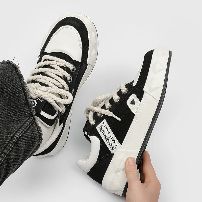 

​2025 Men’s Trendy Skate Shoes– Cool Street Style, Retro American Design, Thick Sole, Casual & Multipurpose