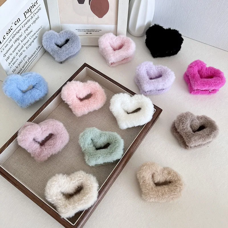 New Autumn Winter Collection Love Hair Clips Plush Material Cute Fashion Versatile Crab Clip Women's Hair Accessories