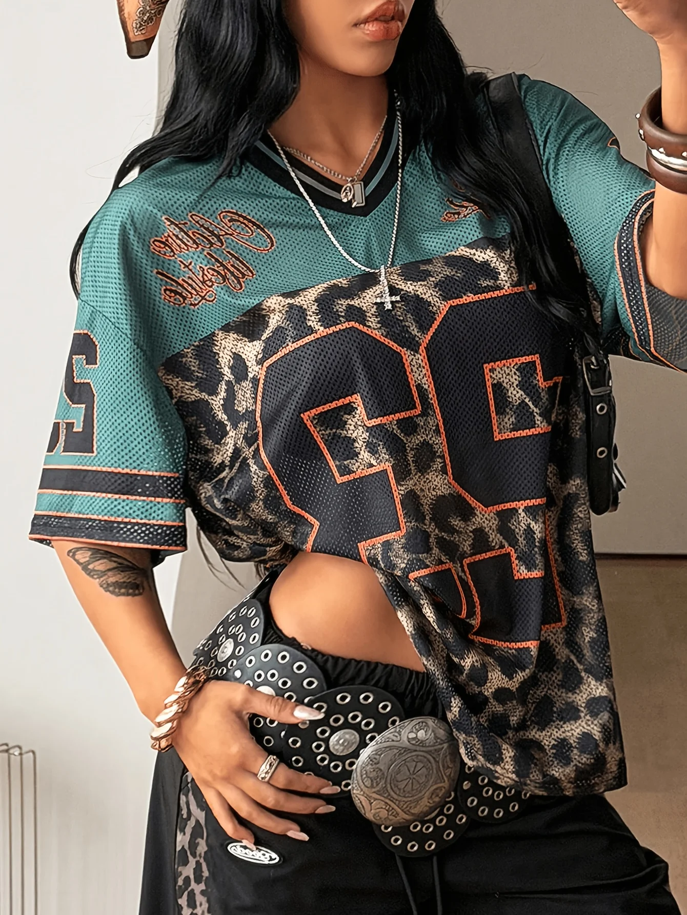2026 Summer Hot Selling Personalized Print V-neck Y2K Trendy Fashion Jersey for Women and Children Plus Size Sports T-shirt