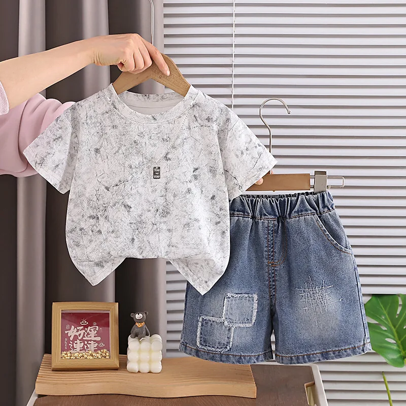 Korean Children's Clothing 2026 New Baby Boy Summer Clothes 0-5 Years Casual Short Sleeve T-shirts and Denim Short 2 Piece Set
