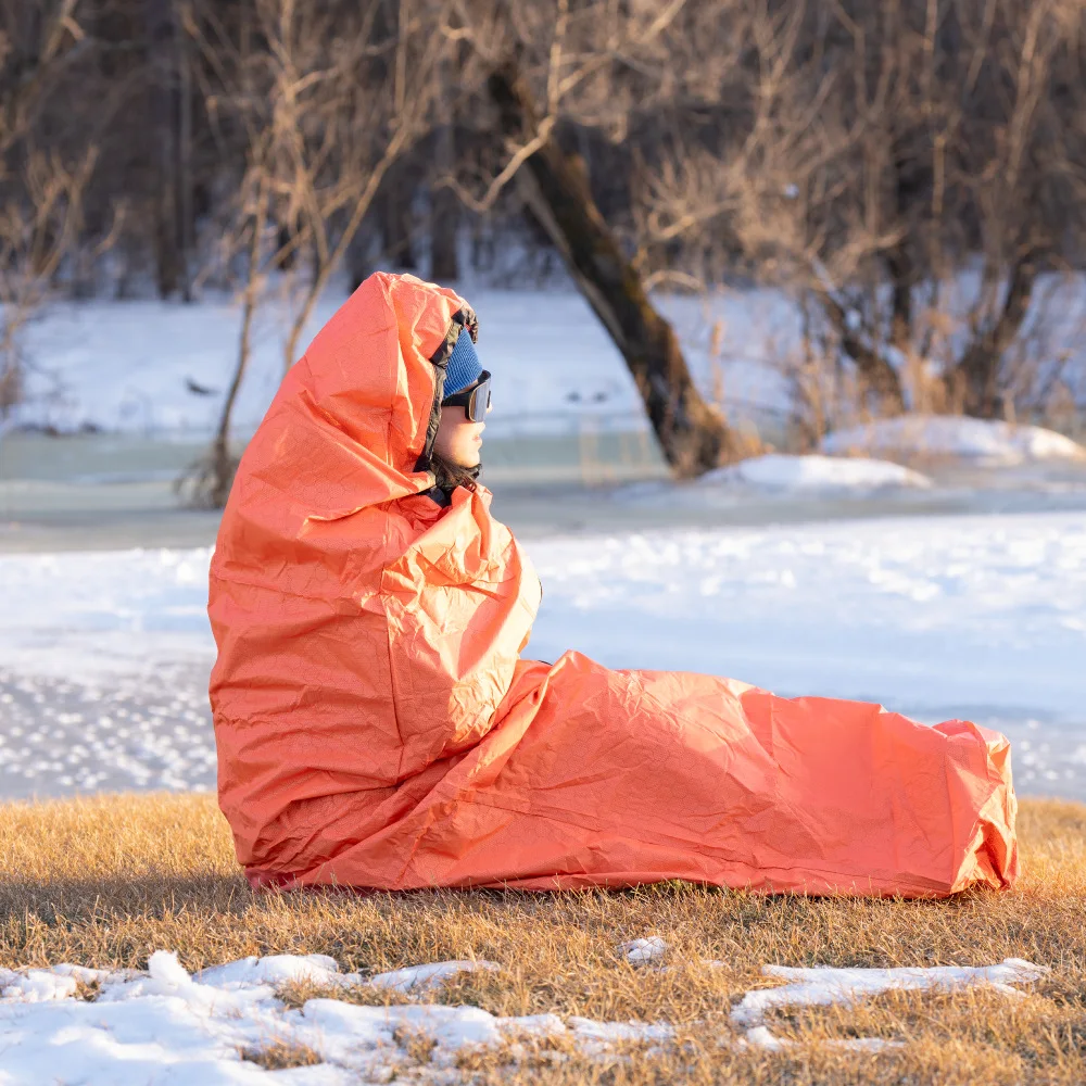 sac-de-couchage-individuel-portable-chaud-coupe-vent-isolant-anti-salissures-pour-le-camping-et-les-situations-d'urgence-en-exterieur