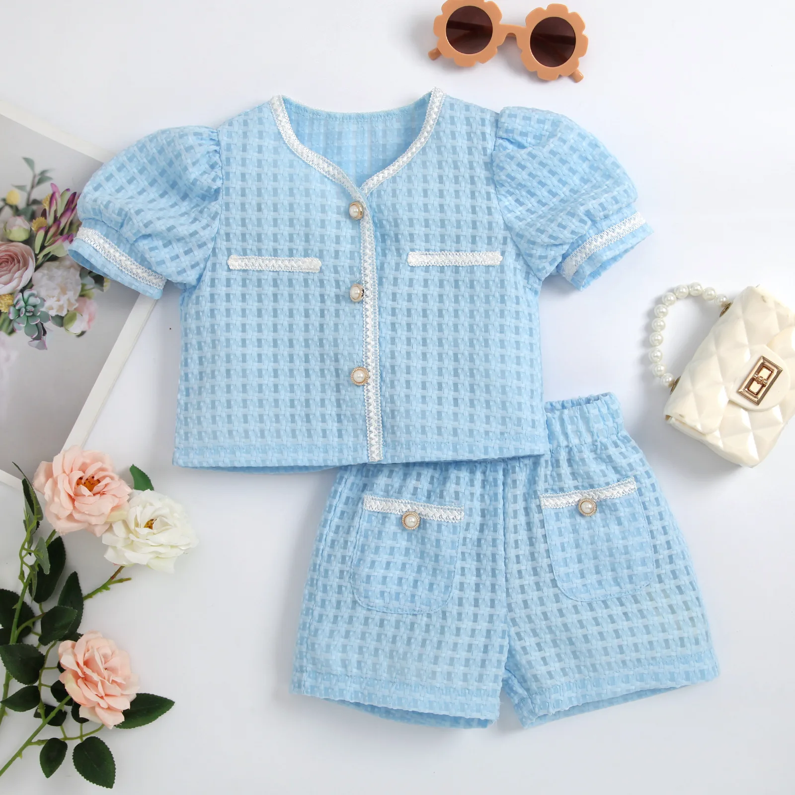 

Little Girl Elegant Suit Girls' Set Textured Pattern Lace Trim Pearl Button Short Sleeve Top Shorts Toddler Clothing Baby Suits
