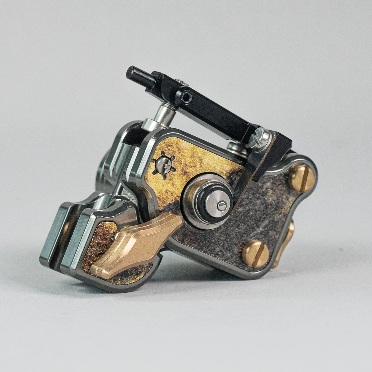 DK V7 Professional Rotary Tattoo Machine Japanese Coreless Motor Tattoo Machine Gun Black Gray Gold Three Colors Optional