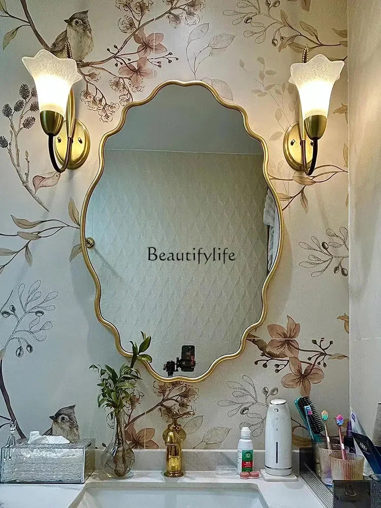 

ld14French retro bathroom mirror household bathroom wall hanging light luxury bathroom mirror