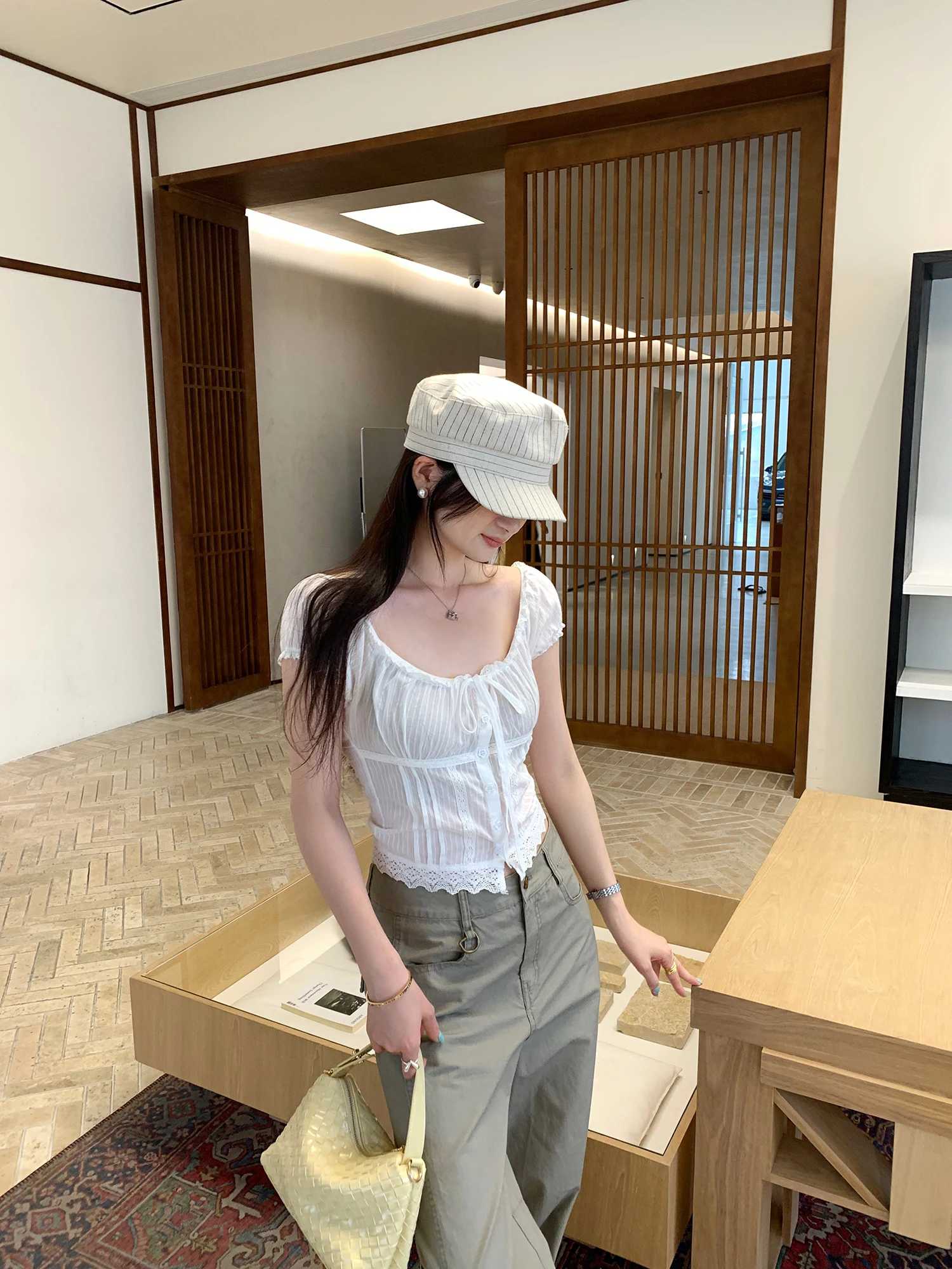 

Kumikumi Design Bubble Sleeve Slim Fit Shirt Women's Fashionable Belted White Summer Versatile Top French Style round Neck ...