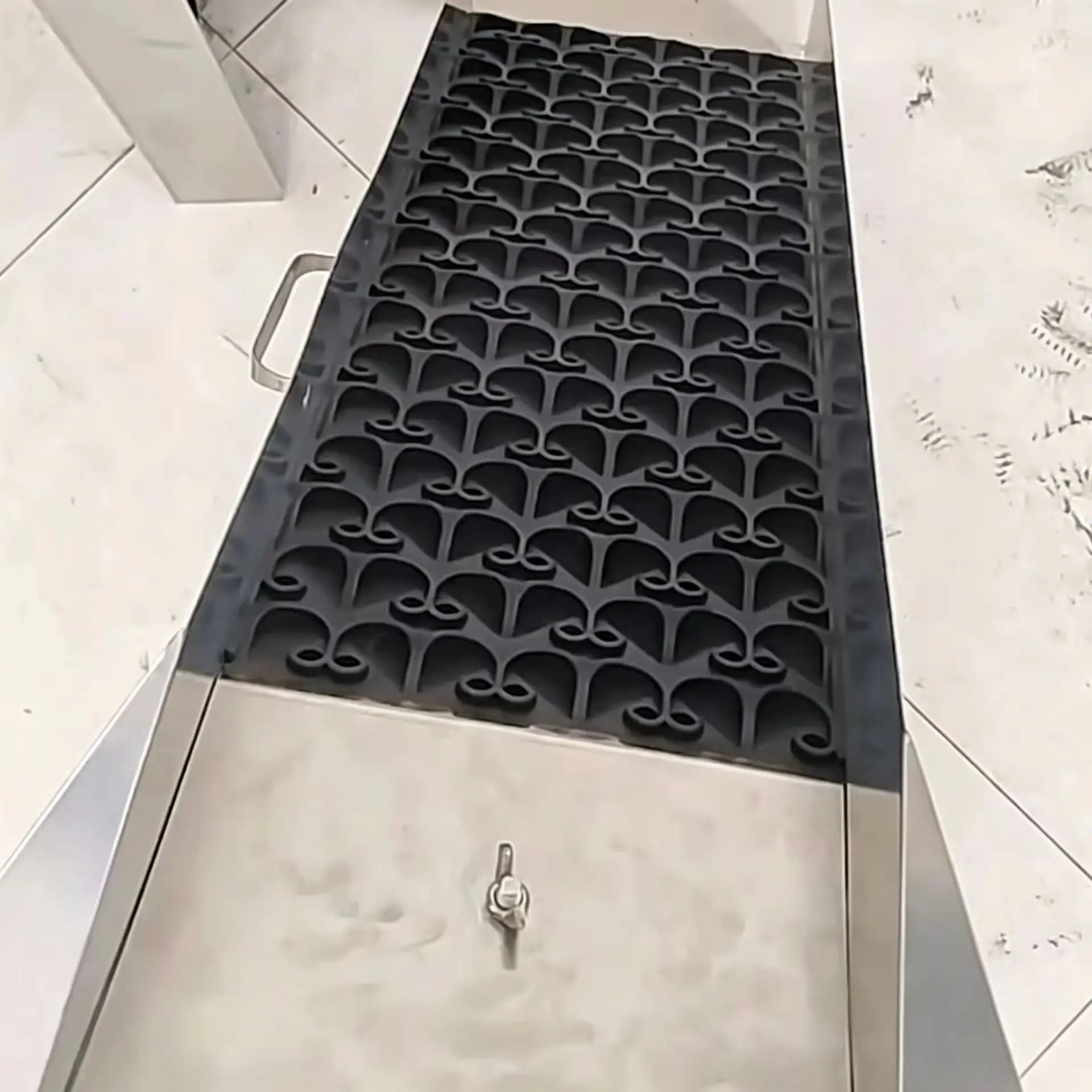 Gold Washing Scrubber/Sluice Box | High Recovery Rate, Portable Design for Alluvial Mining