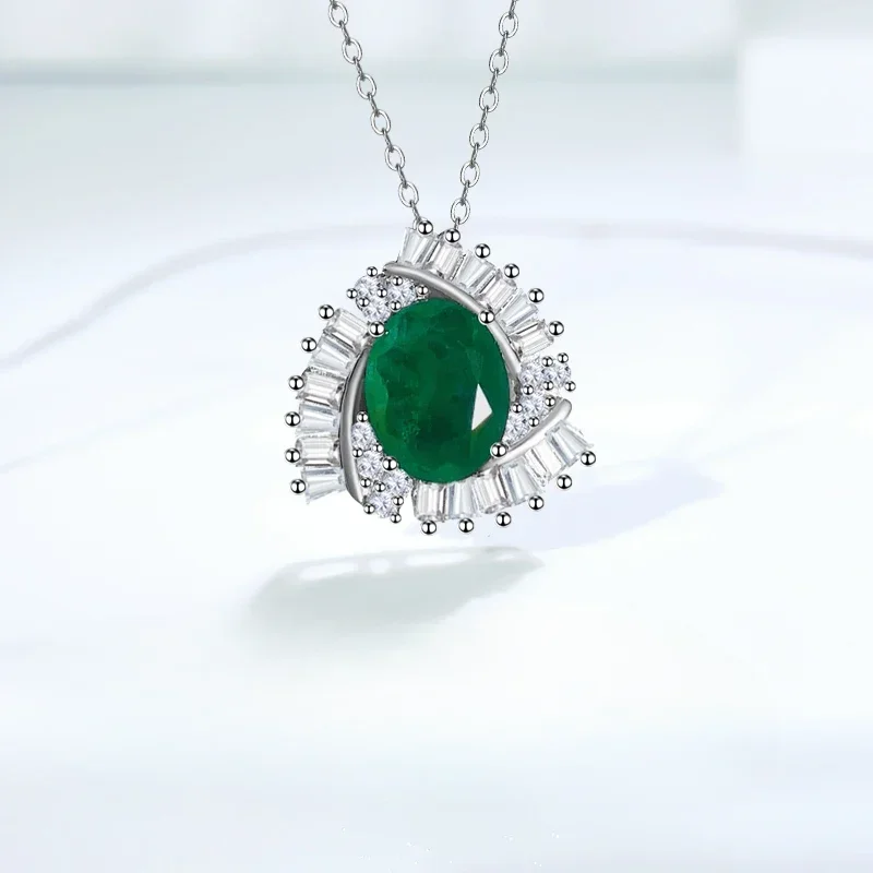 Light Luxury s925 Sterling Silver Artificial Green Simple Versatile Pendant Inlaid with Imported High Carbon Diamond Wedding