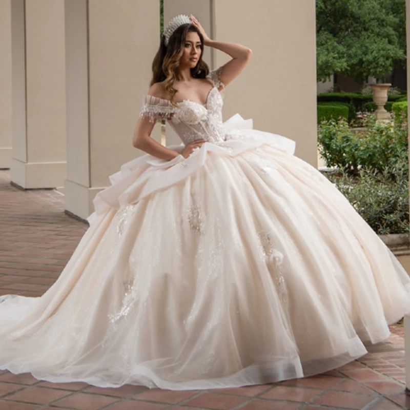 

Светло-бежевые блестящие платья Quinceanera с открытыми плечами и аппликацией из цветочных бусин, тюлевой корсет для вечеринки, дня рождения, милое платье 16, Vestidos