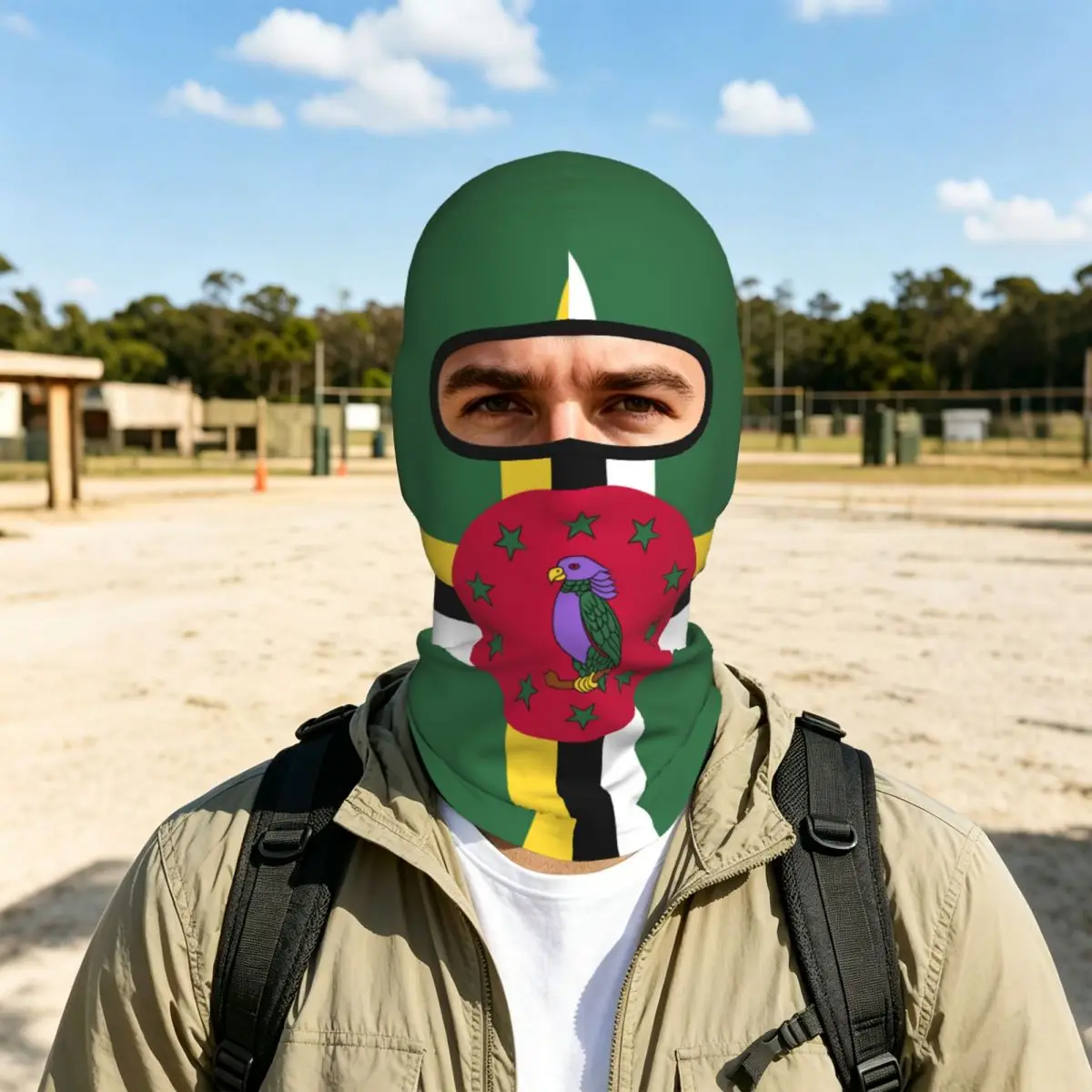 Dominica-Flagge Outdoor Cool Sunscreen Motorrad-Gesichtsmaske Moto Biker Windkappenmaske Winddichte Fahrrad-Kopfbedeckung
