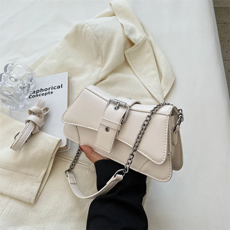 2025년 초가을 체인 숄더백 텍스처드 숄더백 여성용 미니멀리스트 크로스바디 토트 캐주얼백 패션 슬링백 ​