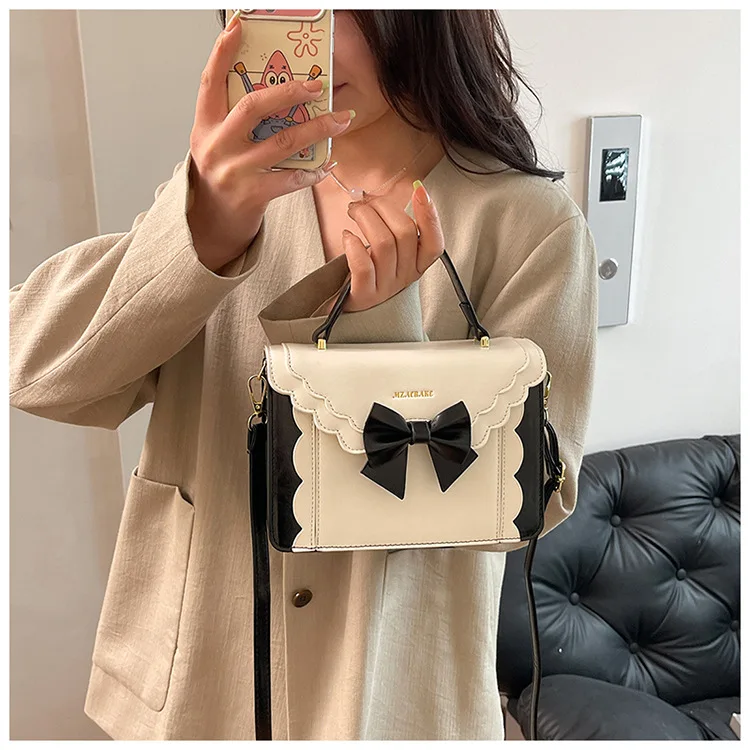 

Versatile Fashion Small Square Bag - Women's New Bow Detail Accordion, Stylish Shoulder Crossbody Bag