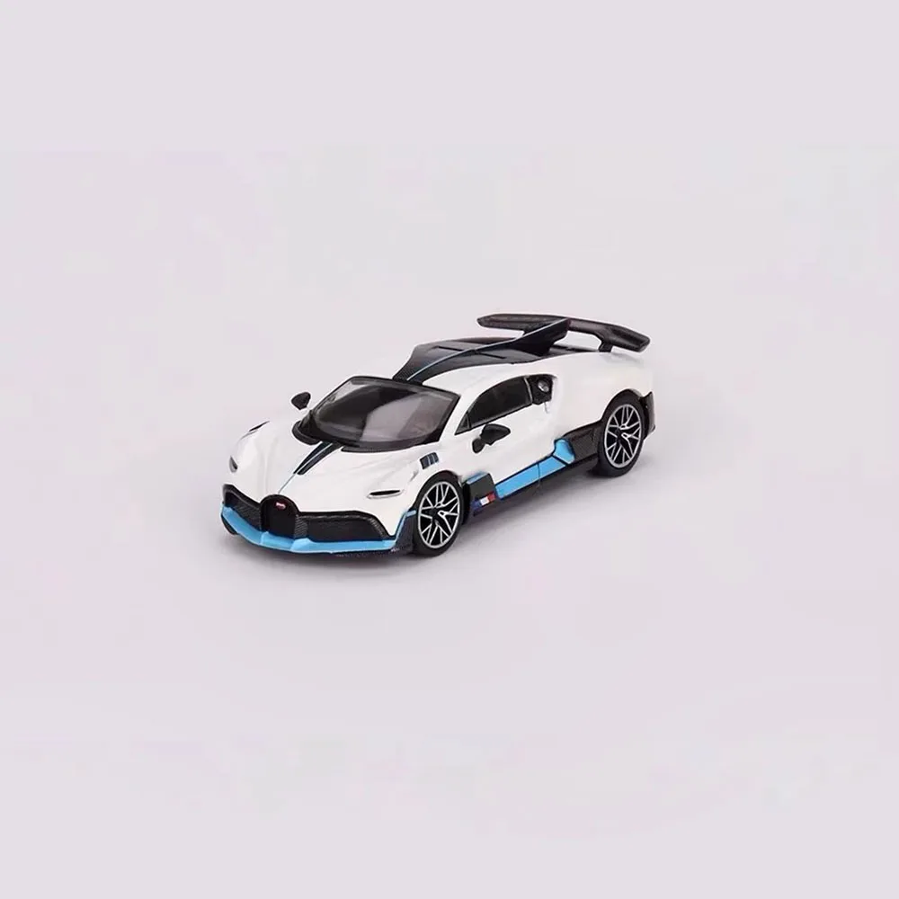 

Diecast MINI GT 1:64 Scale # 661 Bugatti Divo White Alloy Car Model Finished Simulation Product Model Decoration Gift Toy